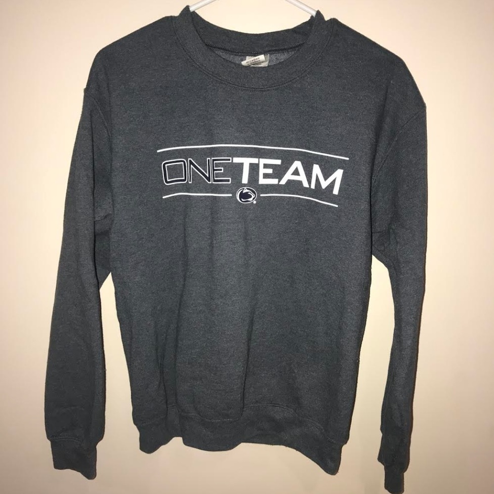 Dark Gray Penn State sweatshirt size S